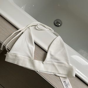 NWT Frankies Bikinis Winnie Top White, Medium